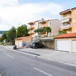 Apartment Seaview Bojan