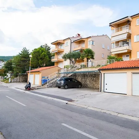 Apartment Seaview Bojan
